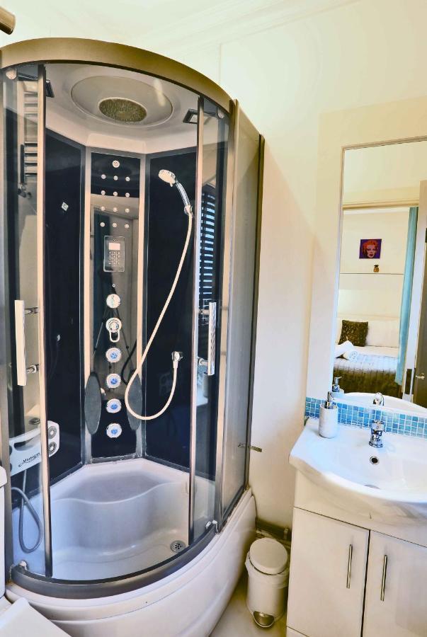 Piccadilly Circus Suites Londyn Zewnętrze zdjęcie